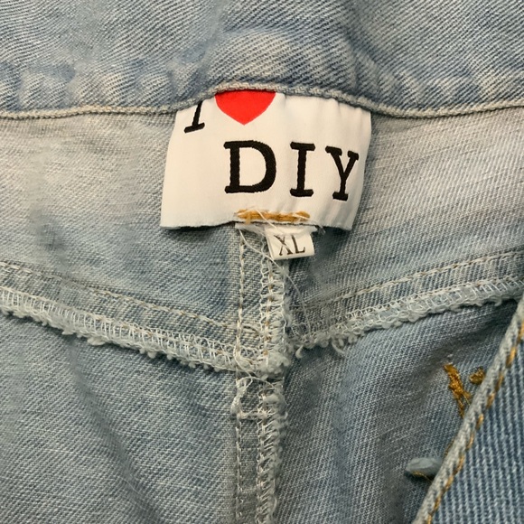 High Waist Ripped Boyfriend Jeans NWOT - Picture 5 of 7